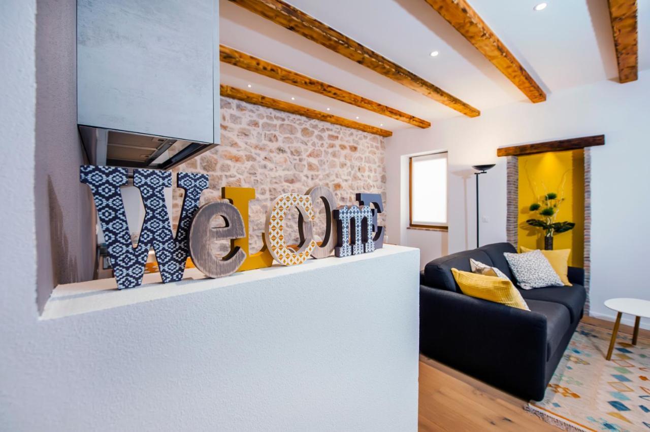 Apartments Casa De Amicis Rovinj Exteriör bild